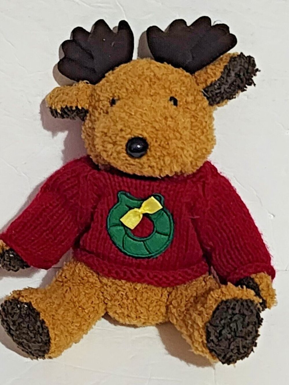 MTY International Brown Moose Christmas‎ Wreath Red Sweater Plush 8"